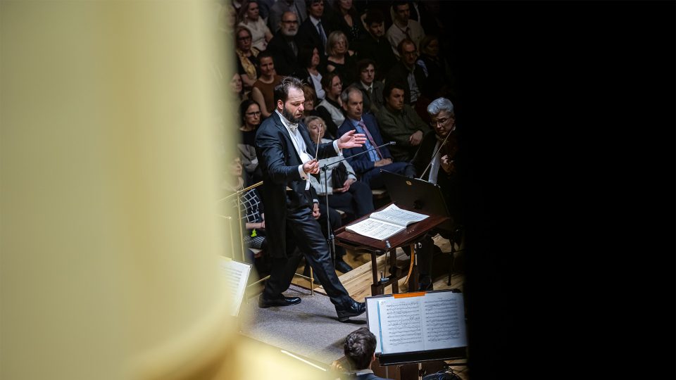 Petr Popelka (dirigent) a Symfonický orchestr Českého rozhlasu v Obecním domě