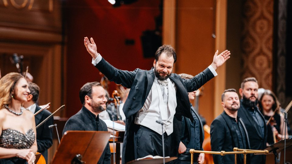 Petr Popelka (dirigent) a Symfonický orchestr Českého rozhlasu v Rudolfinu