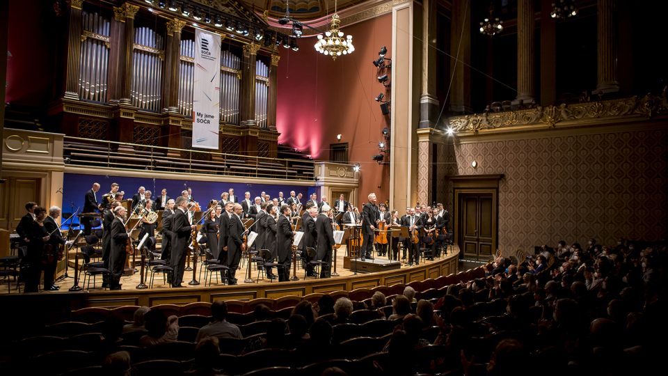 The final concert of the 94th season of SOČR in Dvořák's Rudolfinum Hall
