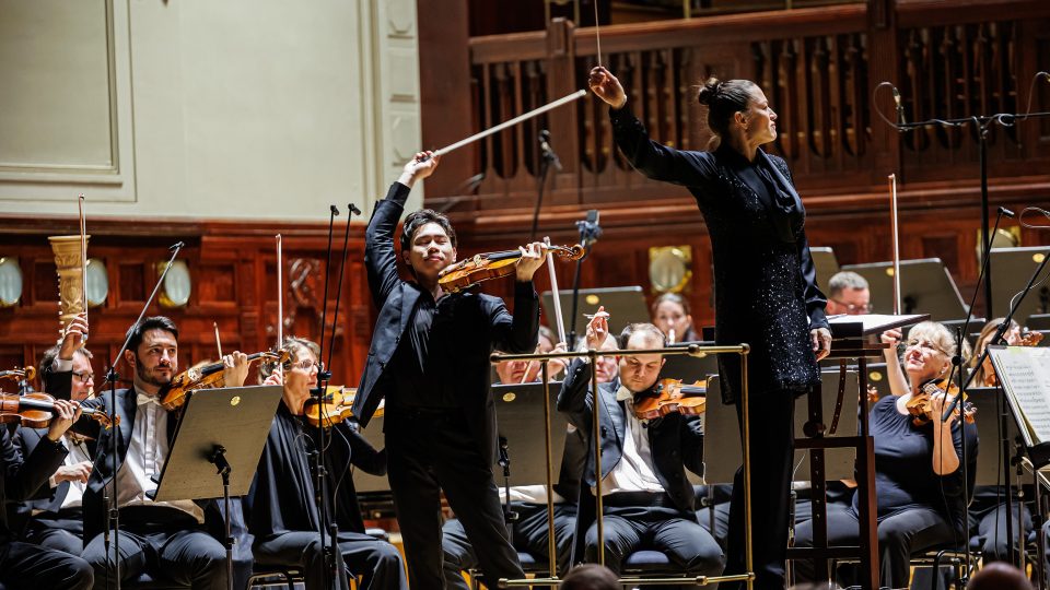 SOČR s dirigentkou Alevtinou Ioffe a houslistou Timothym Chooi