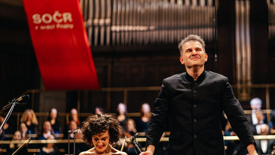 Dirigent Tomáš Hanus | foto: Matěj Komár, SOČR Dirigent Tomáš Hanus