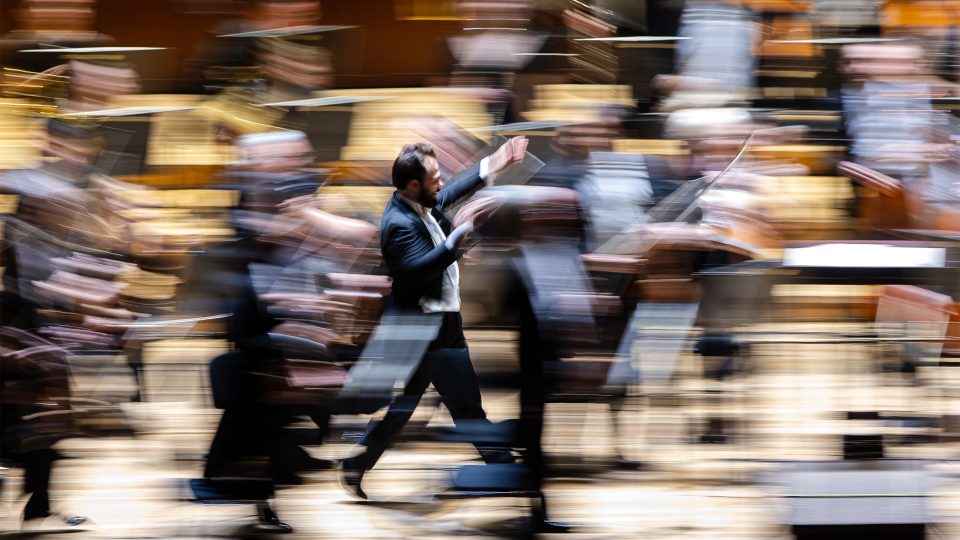 Petr Popelka (dirigent) a Symfonický orchestr Českého rozhlasu v Obecním domě