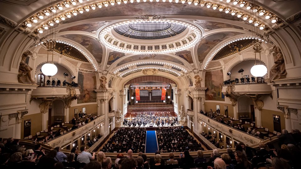 Symfonický orchestr Českého rozhlasu v Obecním domě | foto: Michal Fanta, SOČR Symfonický orchestr Českého rozhlasu v Obecním domě