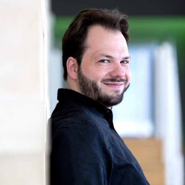 Petr Popelka,  šéfdirigent Norského rozhlasového orchestru KORK v Oslu | foto: Lisa Martin