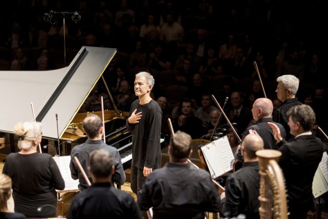 SOČR & Brad Mehldau | foto: Vojtěch Brtnický, SOČR SOČR & Brad Mehldau